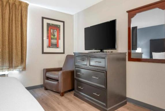Extended Stay America Suites - Fort Wayne - South photo 21