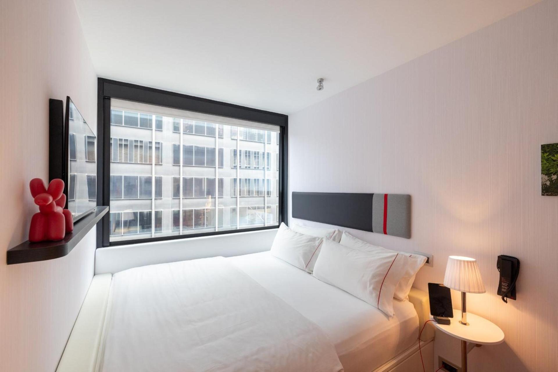 citizenM New York Times Square photo 37
