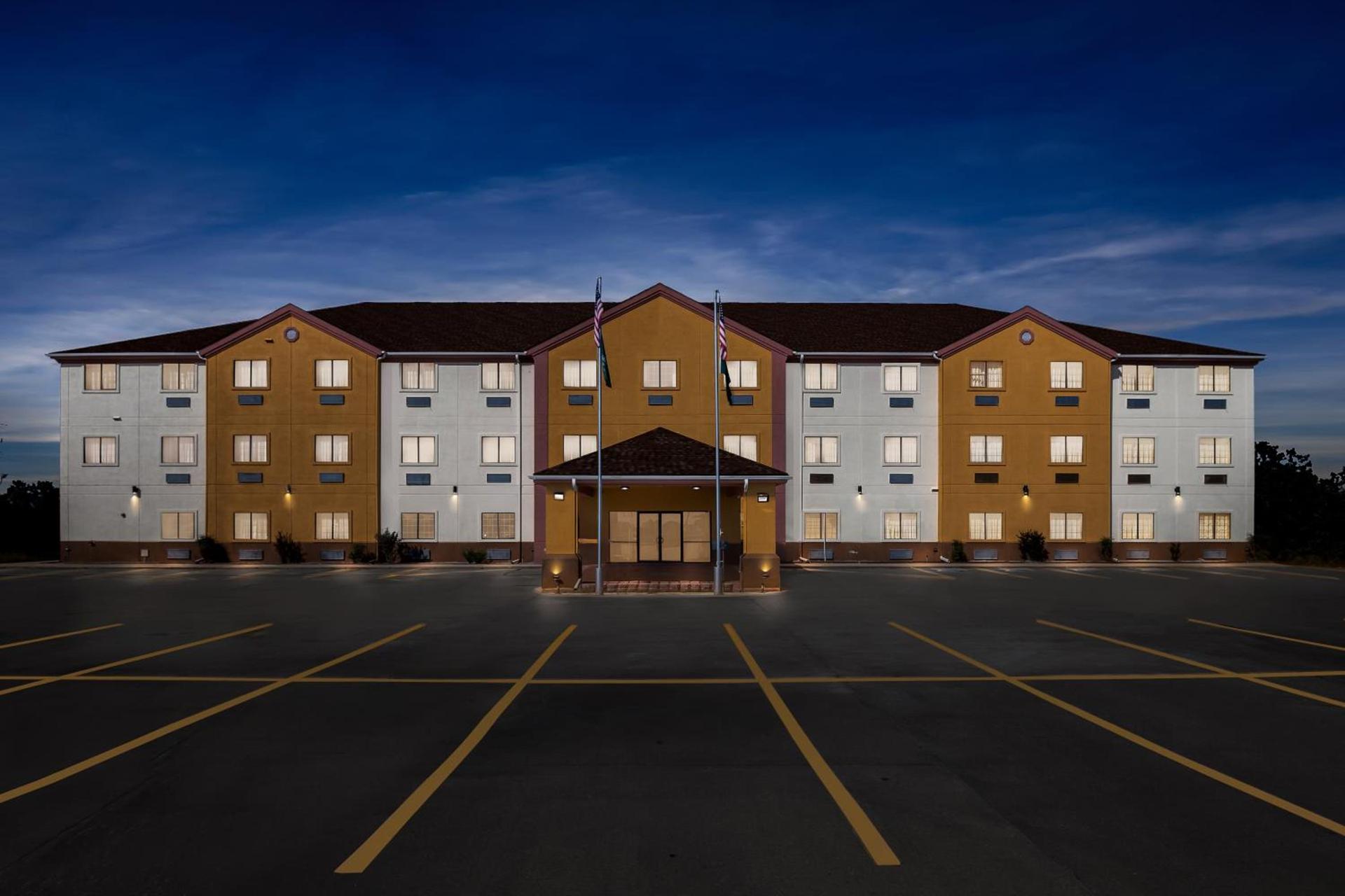 Quality Inn & Suites McAlester on Hwy 69 photo 39