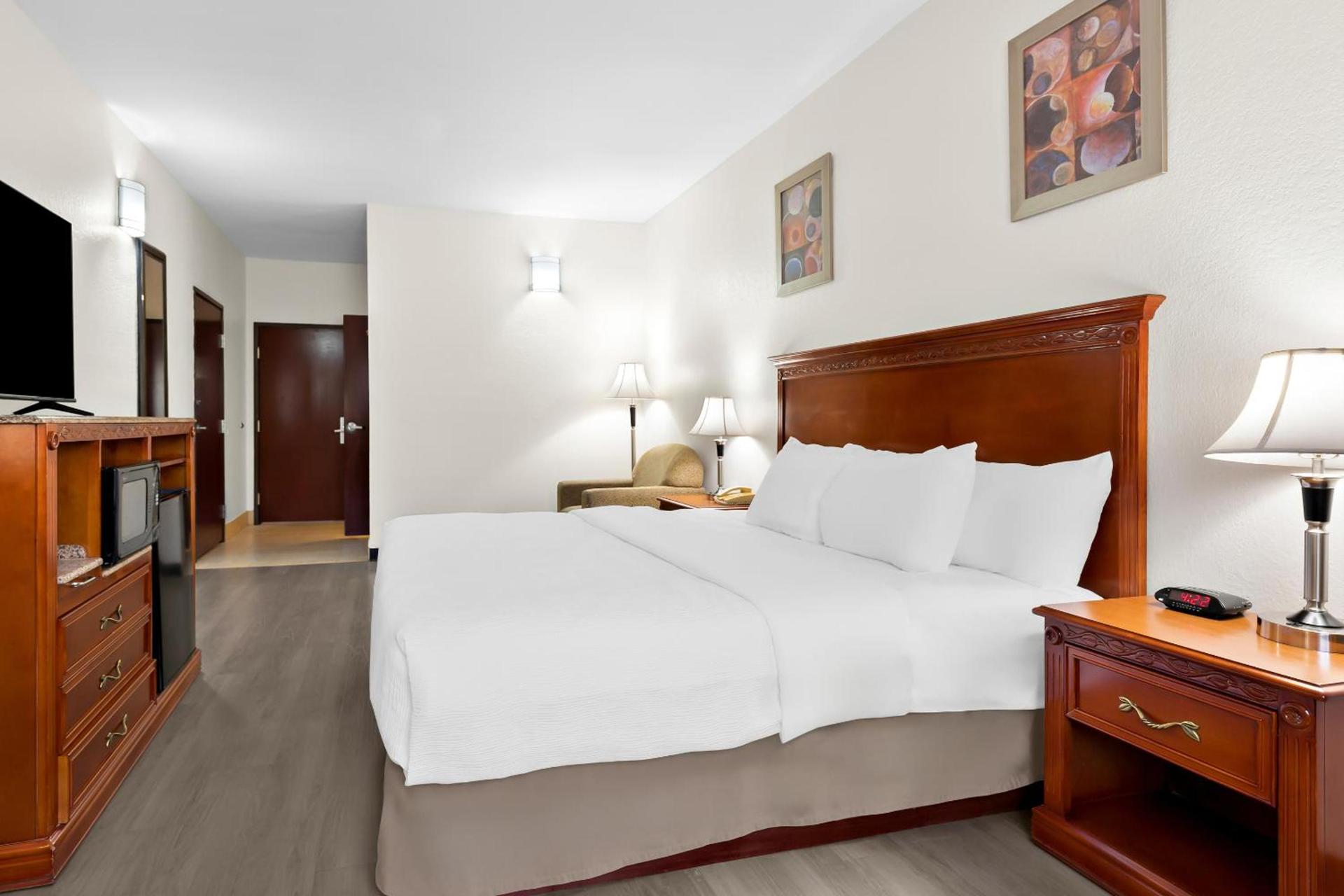 Quality Inn & Suites McAlester on Hwy 69 photo 51