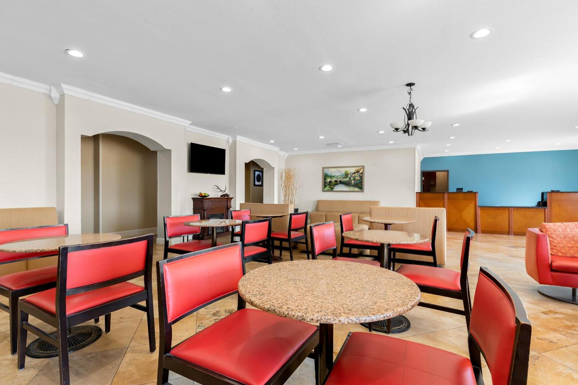 Quality Inn & Suites McAlester on Hwy 69 photo 56