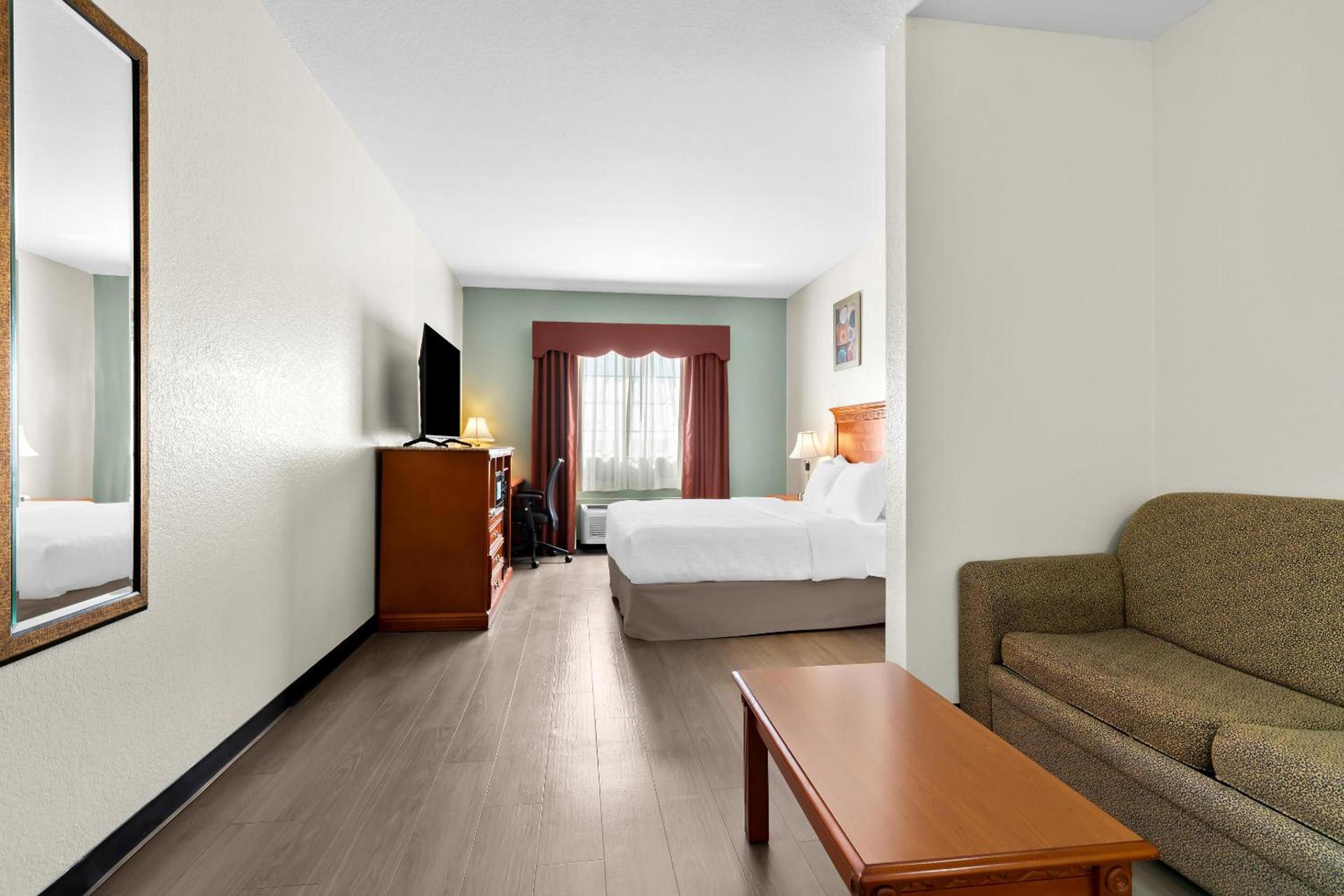 Quality Inn & Suites McAlester on Hwy 69 photo 63