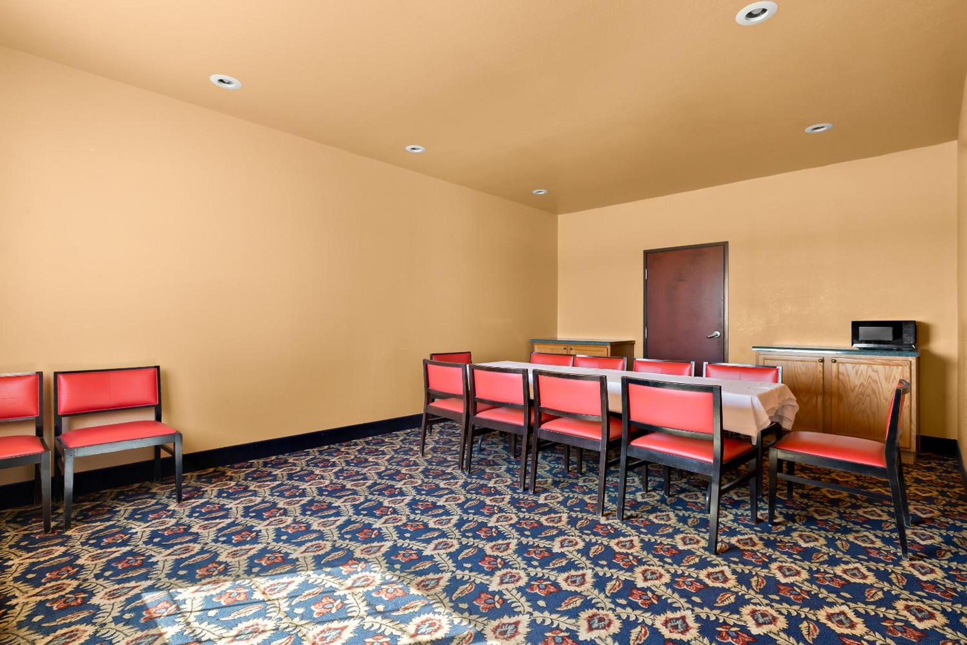Quality Inn & Suites McAlester on Hwy 69 photo 73