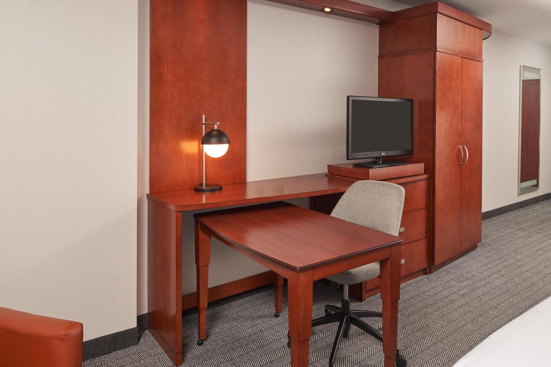 Courtyard by Marriott Glassboro Rowan University photo 10