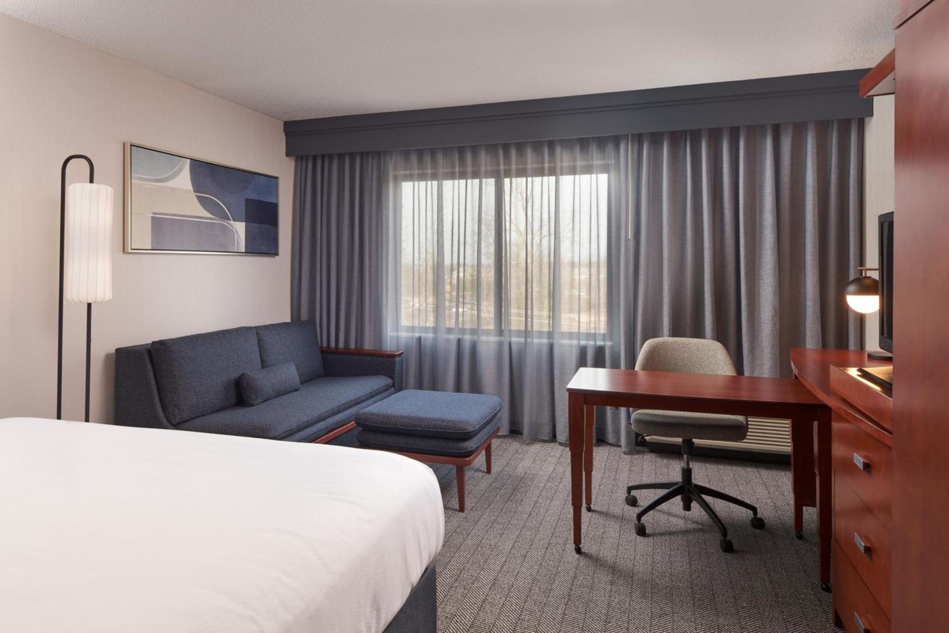 Courtyard by Marriott Glassboro Rowan University photo 16