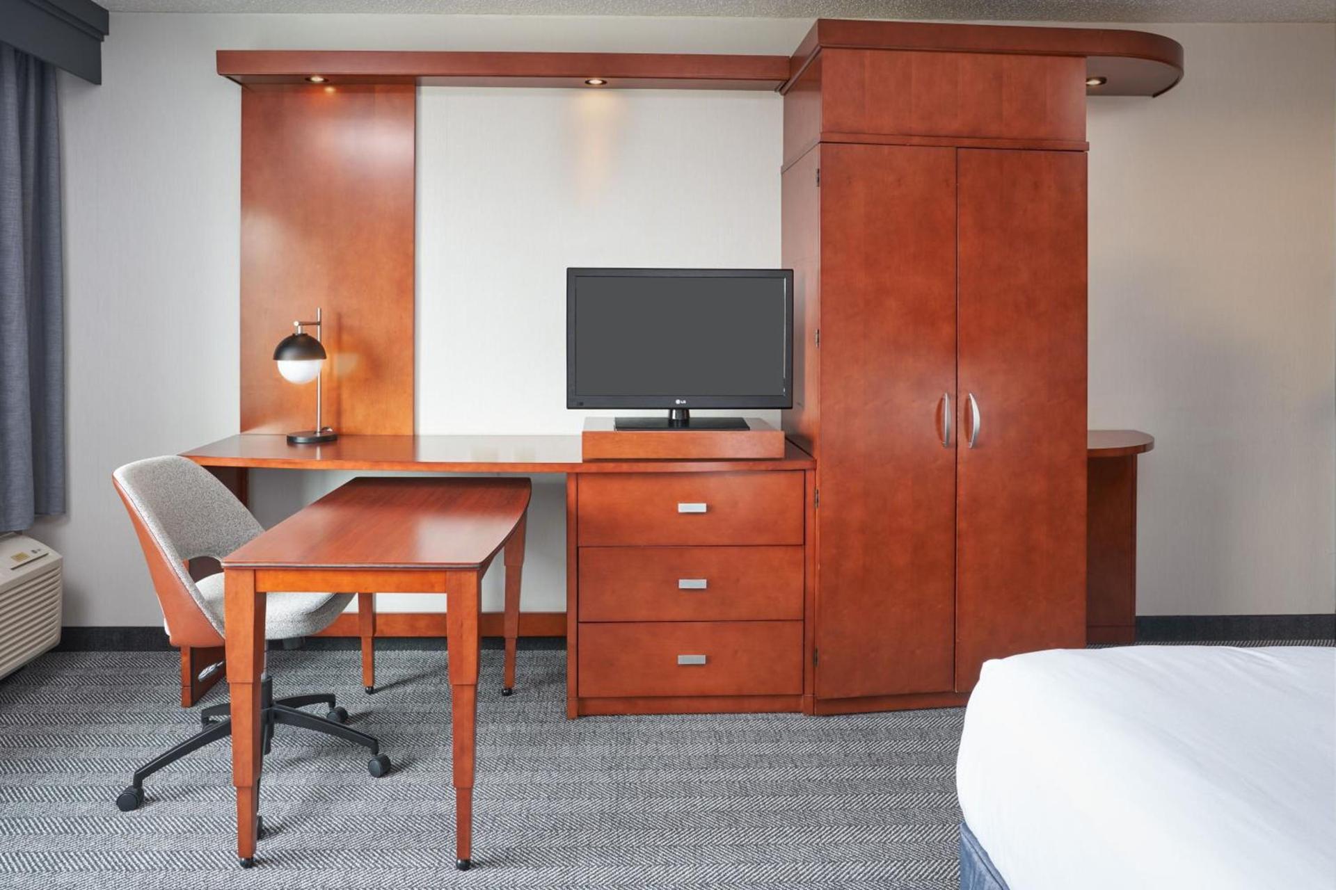 Courtyard by Marriott Glassboro Rowan University photo 18