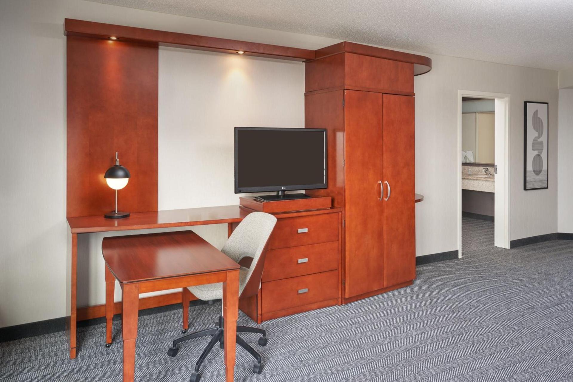 Courtyard by Marriott Glassboro Rowan University photo 30