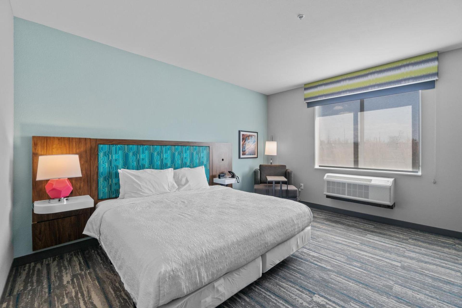 Hampton Inn Redmond Bend Airport photo 2