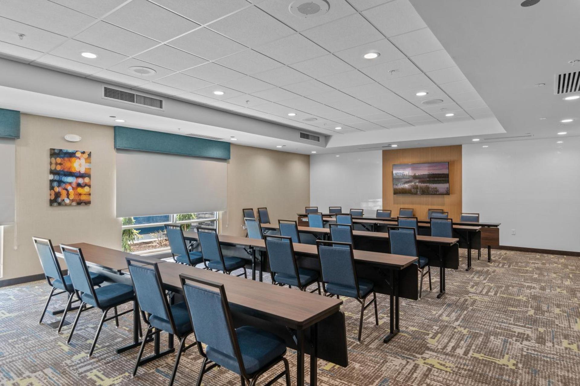 Hampton Inn Redmond Bend Airport photo 22