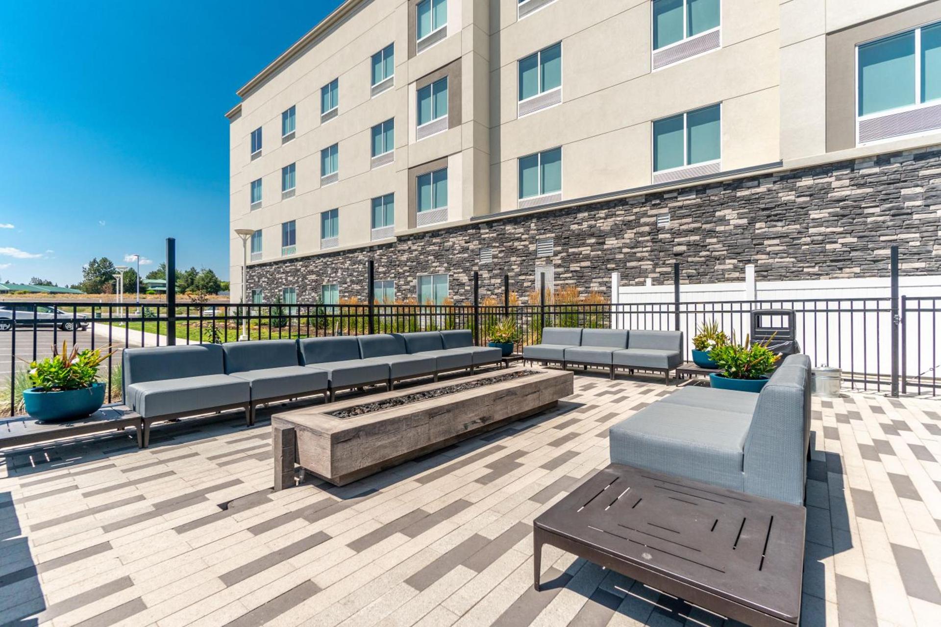Hampton Inn Redmond Bend Airport photo 26