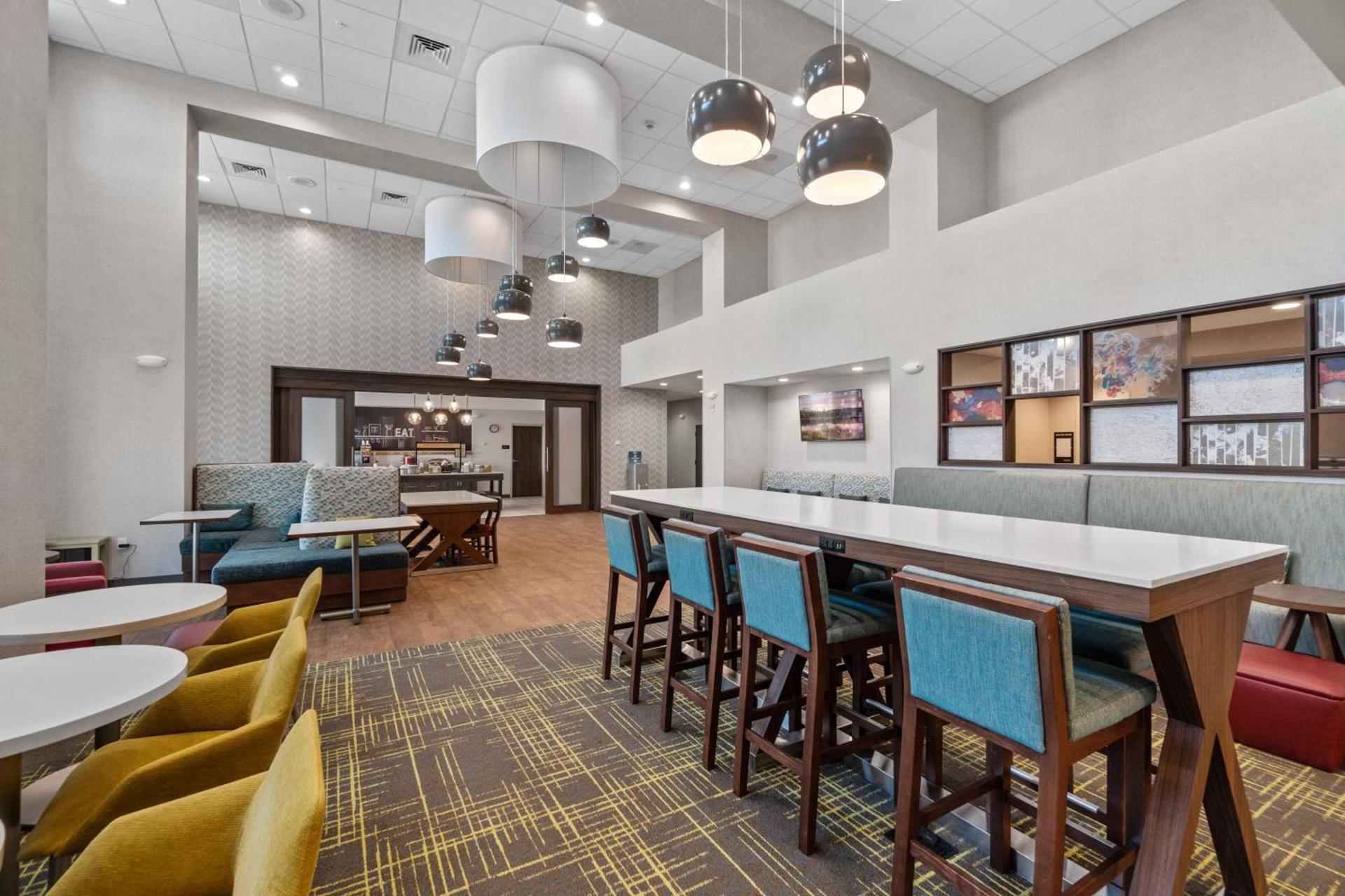 Hampton Inn Redmond Bend Airport photo 32