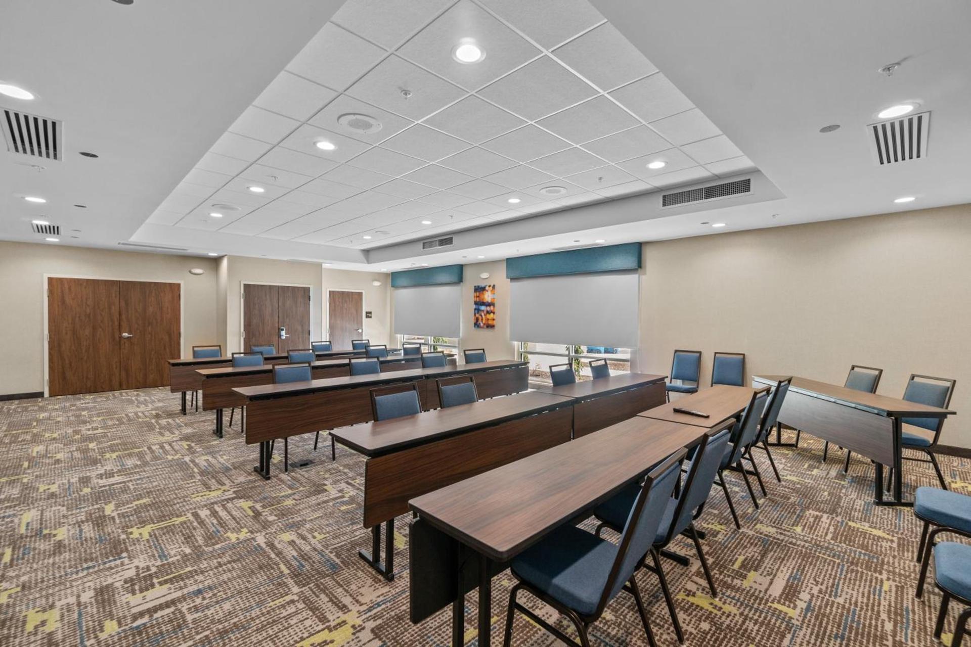 Hampton Inn Redmond Bend Airport photo 37