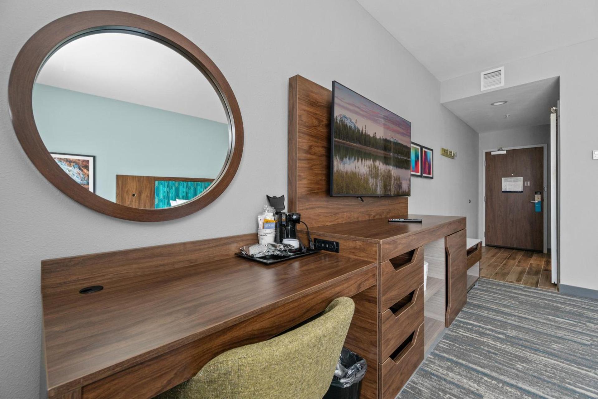 Hampton Inn Redmond Bend Airport photo 41
