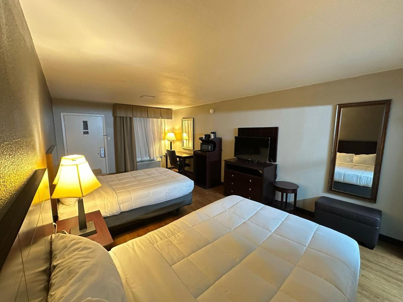 Loyalty Inn Gainesville photo 12