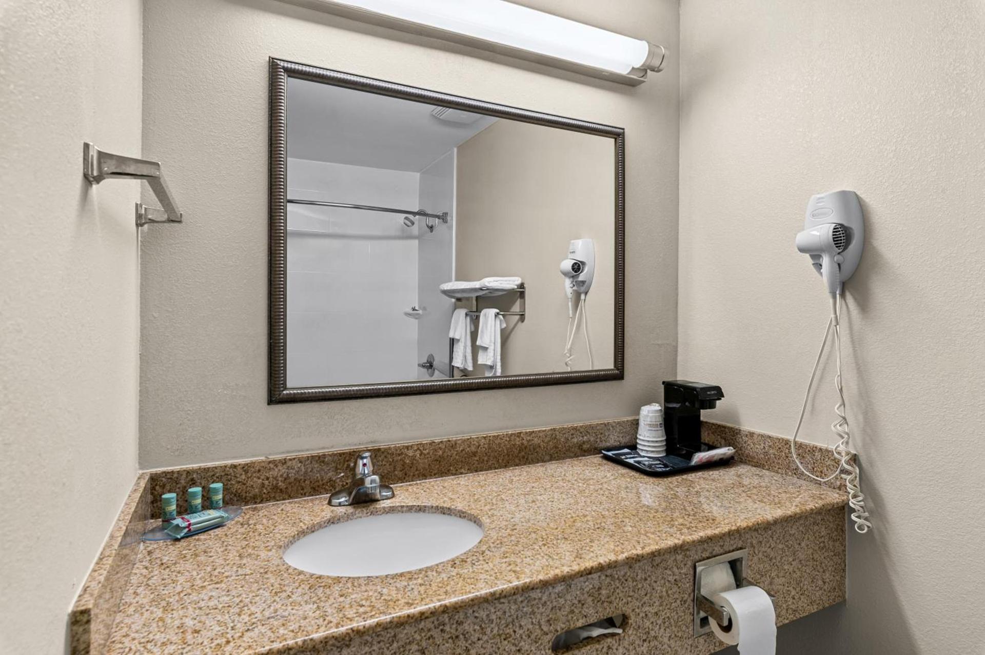 Best Western Presidential Hotel & Suites photo 17