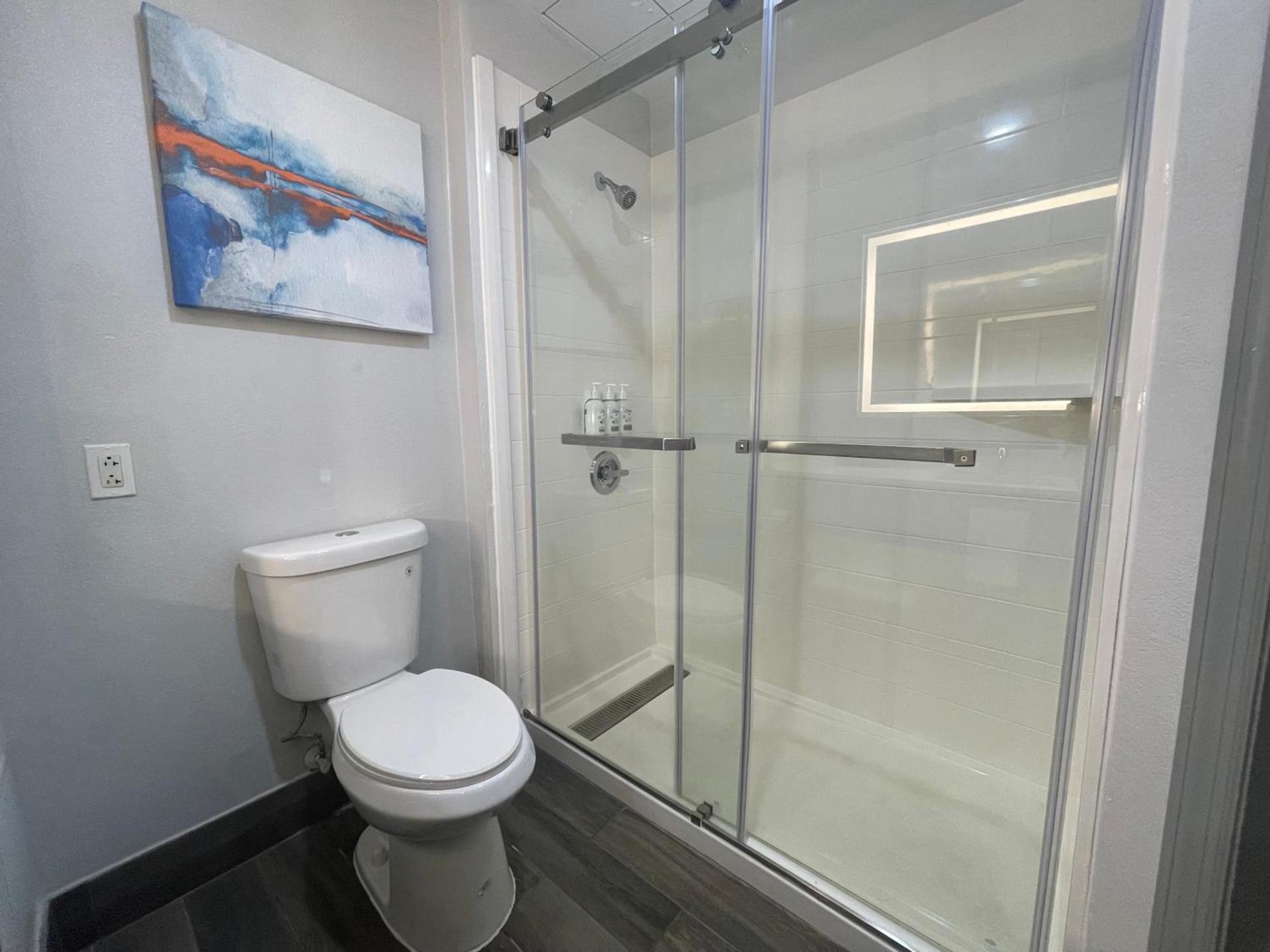 La Quinta by Wyndham Birmingham Homewood photo 48
