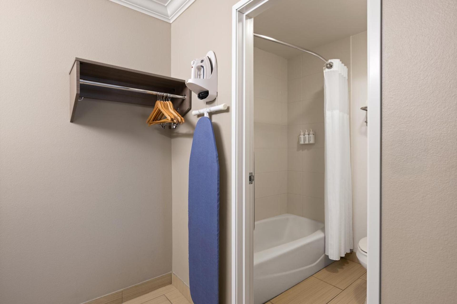 Solara Inn and Suites photo 24