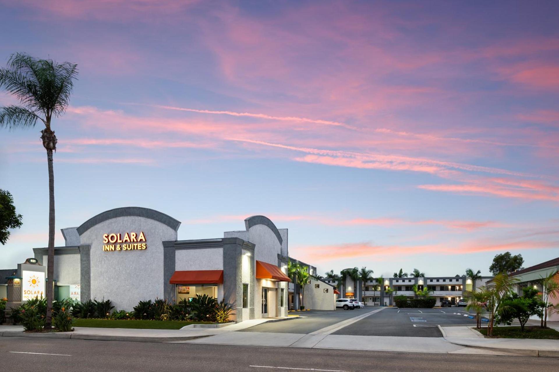 Solara Inn and Suites photo 2