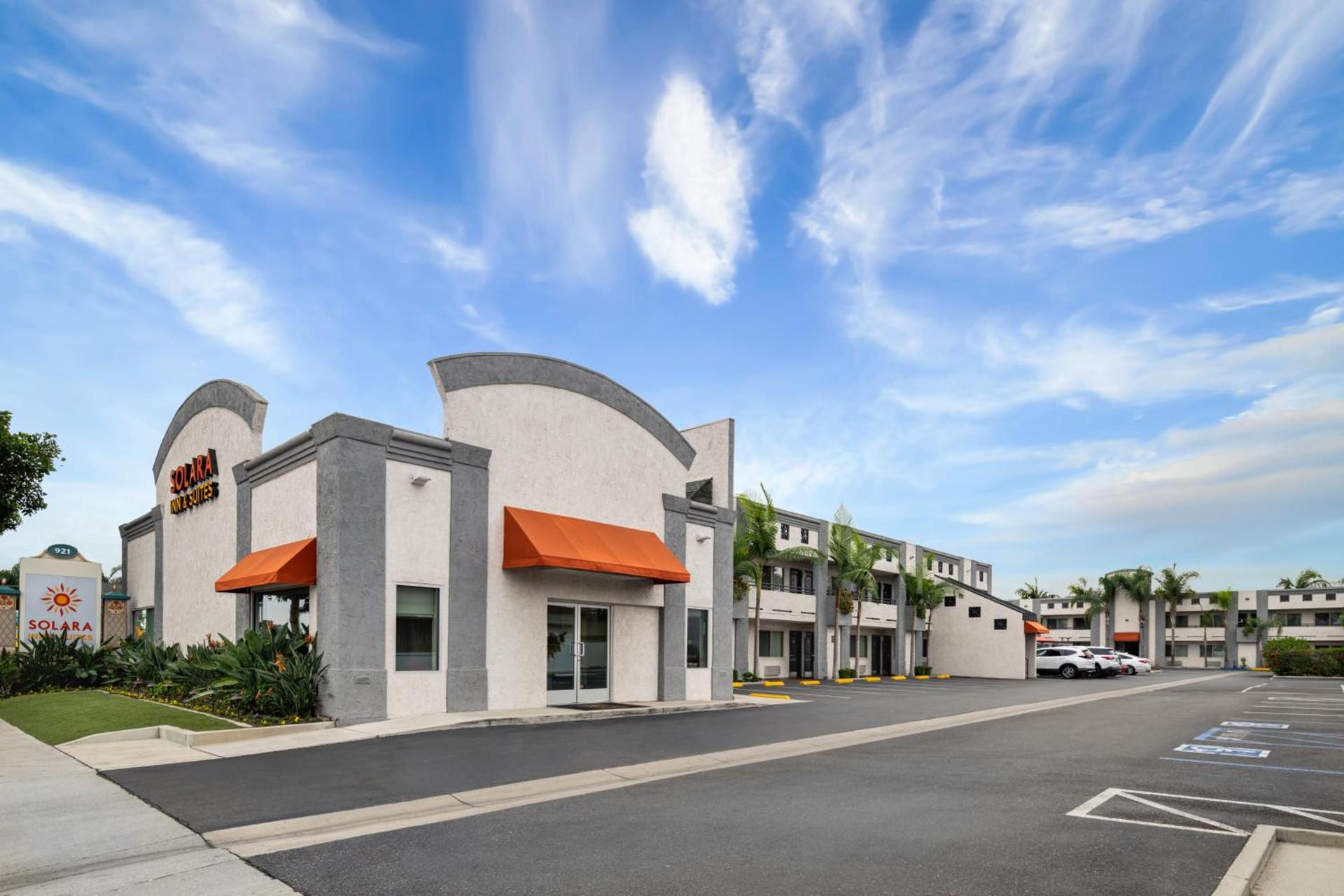 Solara Inn and Suites photo 1
