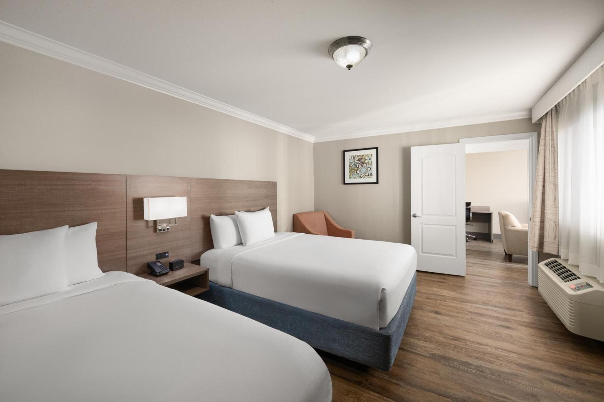 Solara Inn and Suites photo 23