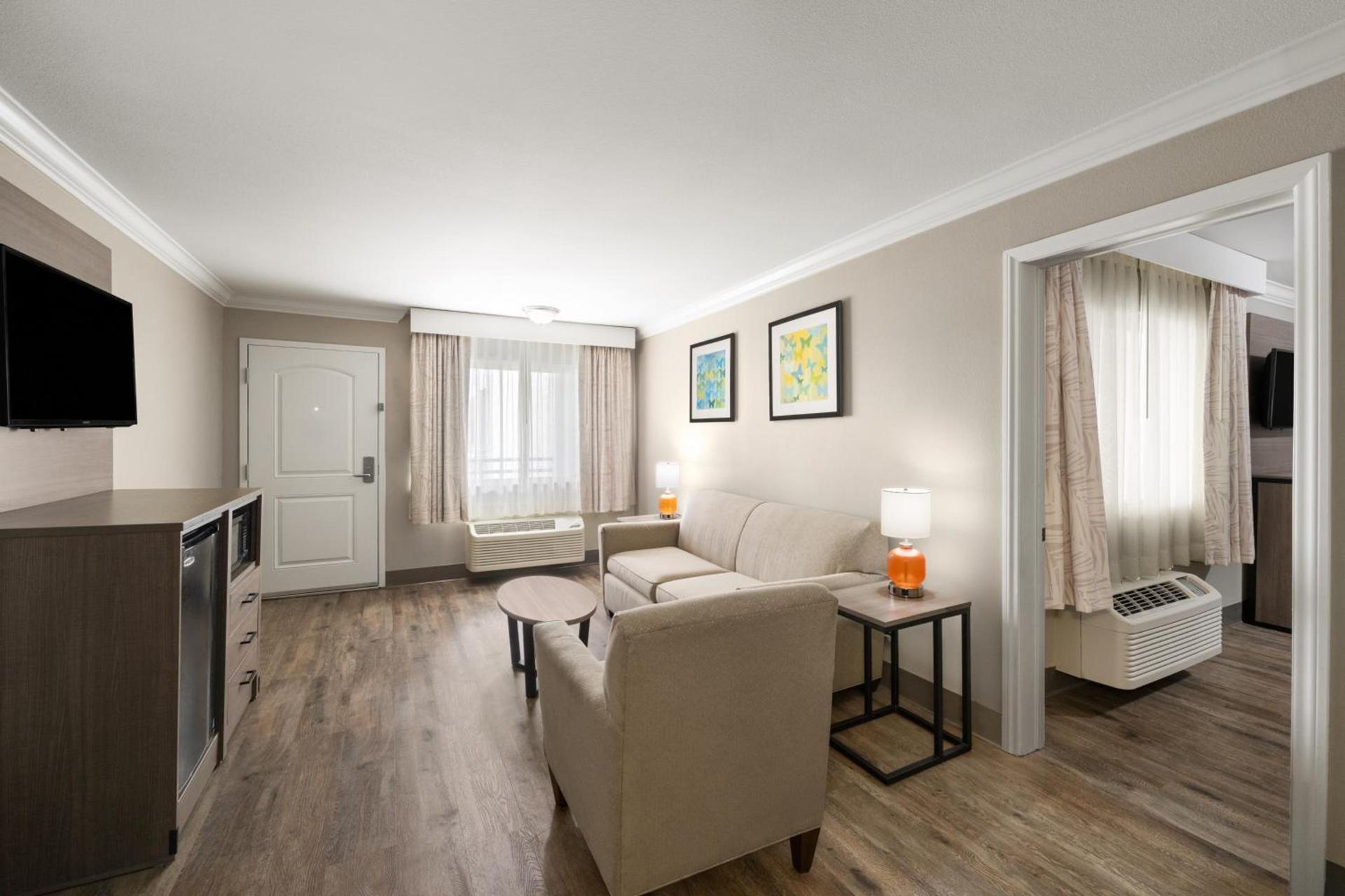 Solara Inn and Suites photo 21