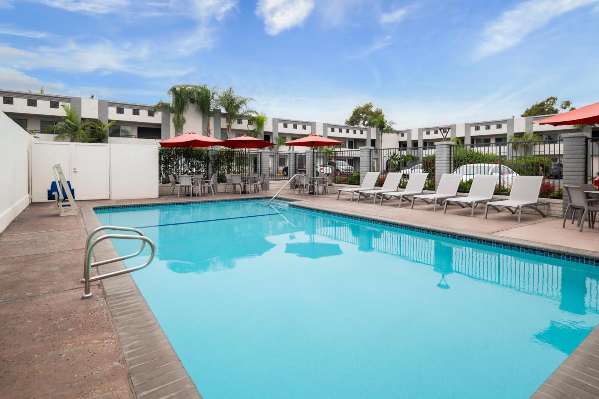 Solara Inn and Suites photo 3