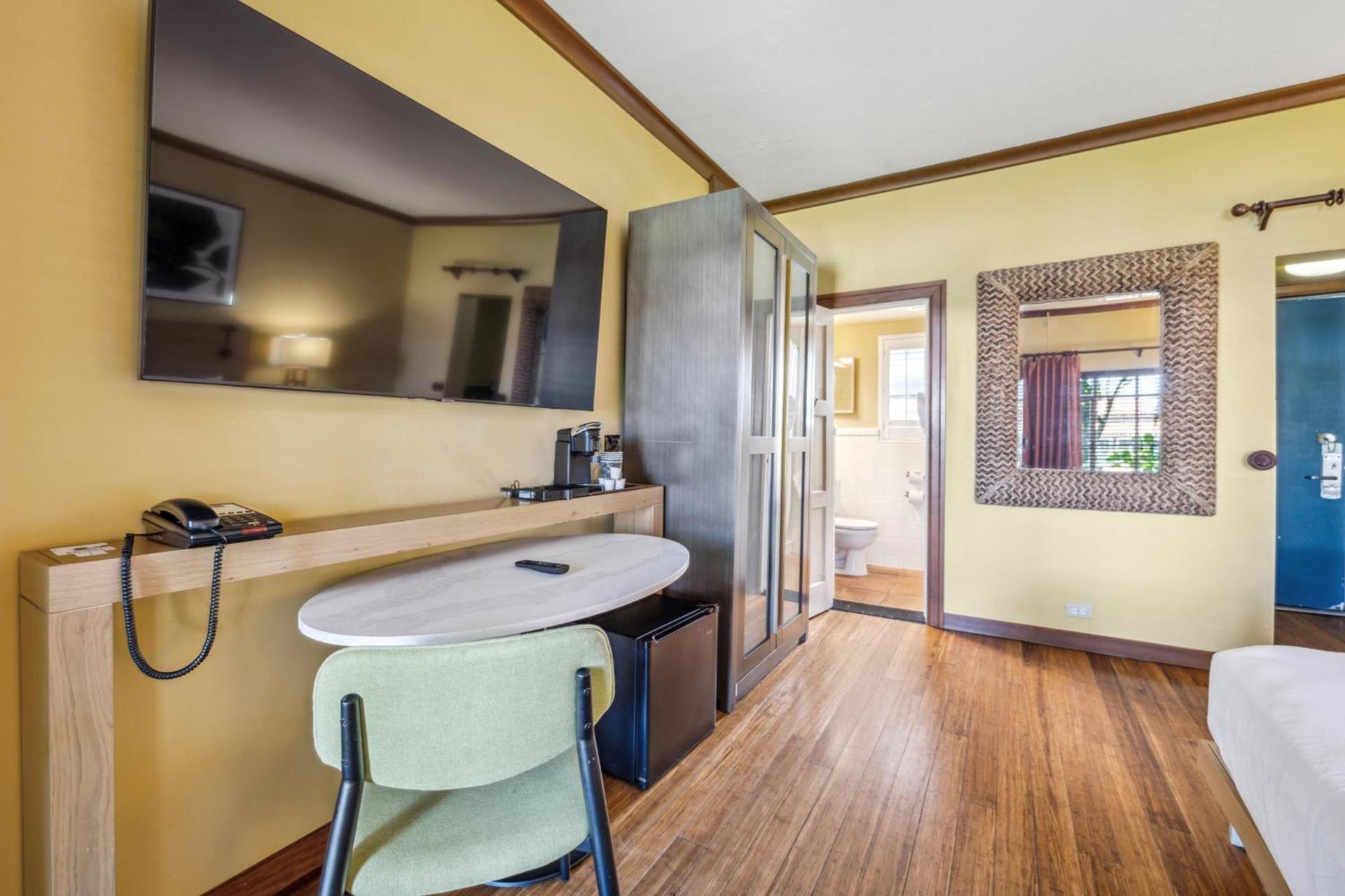 Inn Marin and Suites, an Ascend Collection Hotel photo 38