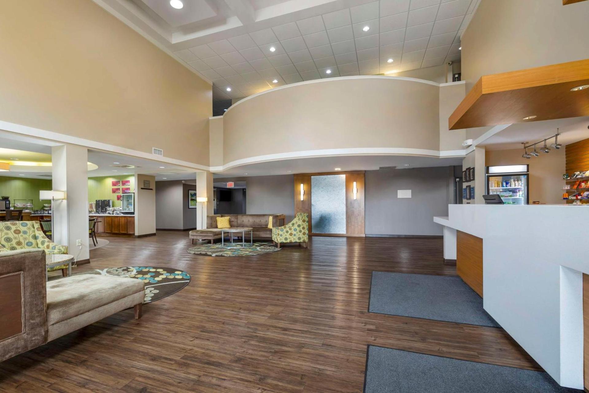 Best Western Plus Patterson Park Inn photo 2