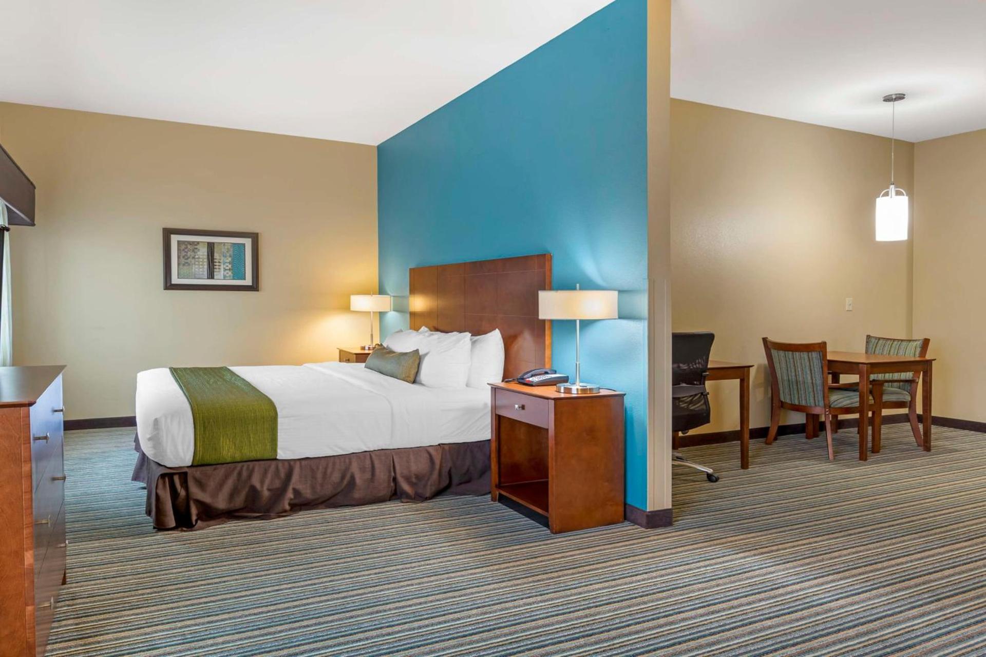 Best Western Plus Patterson Park Inn photo 3