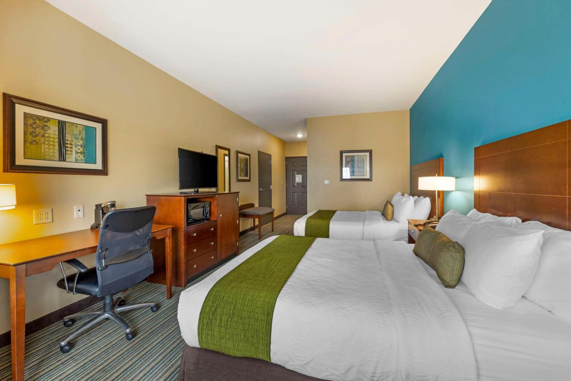 Best Western Plus Patterson Park Inn photo 16