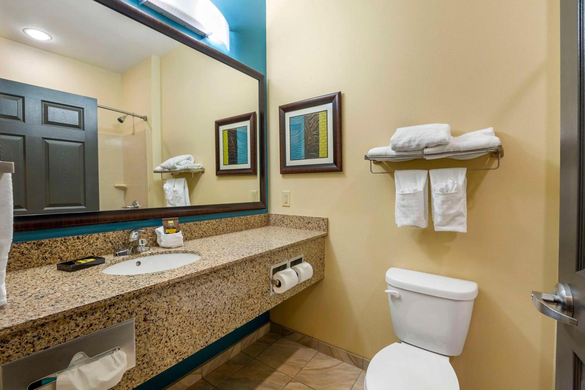 Best Western Plus Patterson Park Inn photo 28