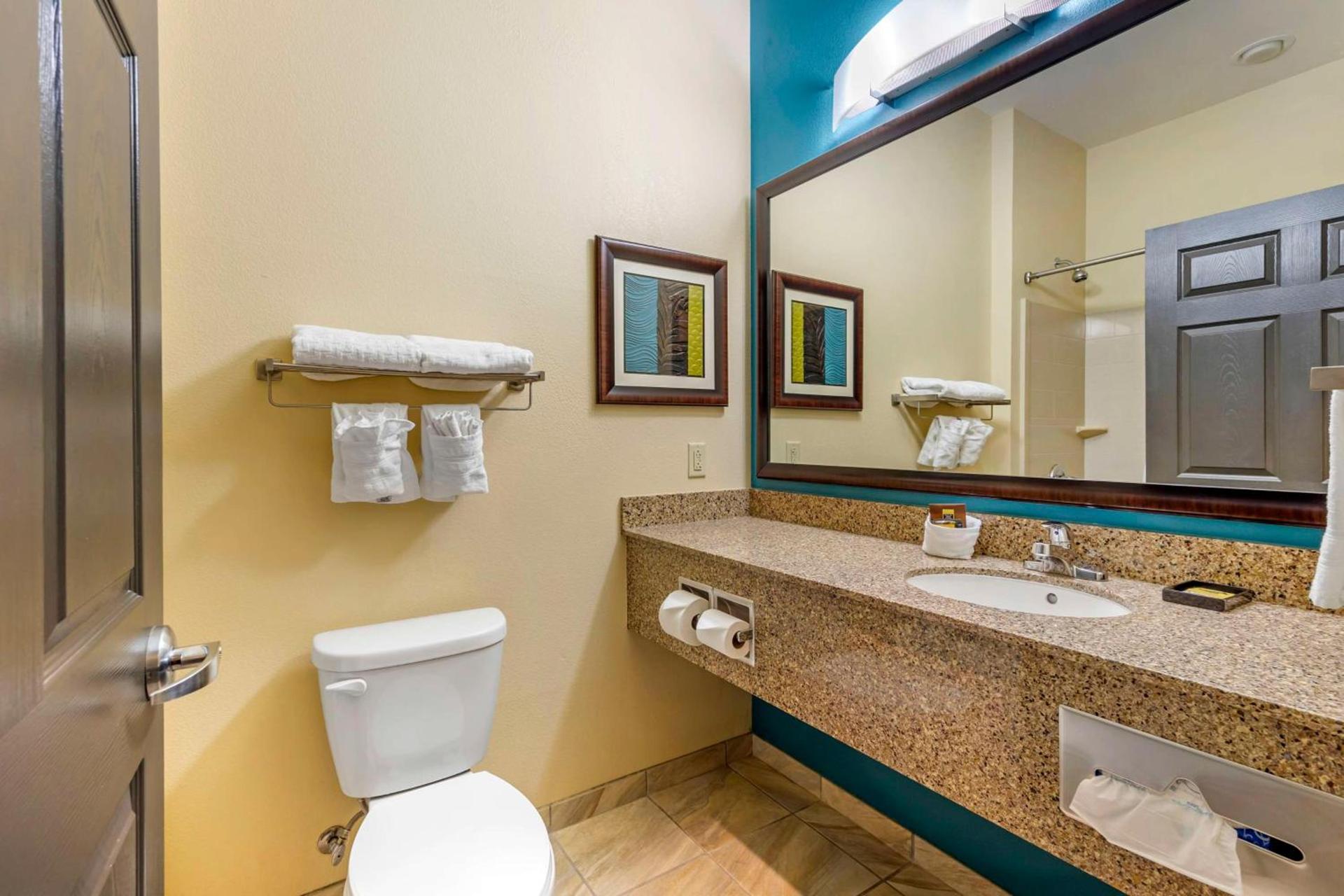 Best Western Plus Patterson Park Inn photo 38