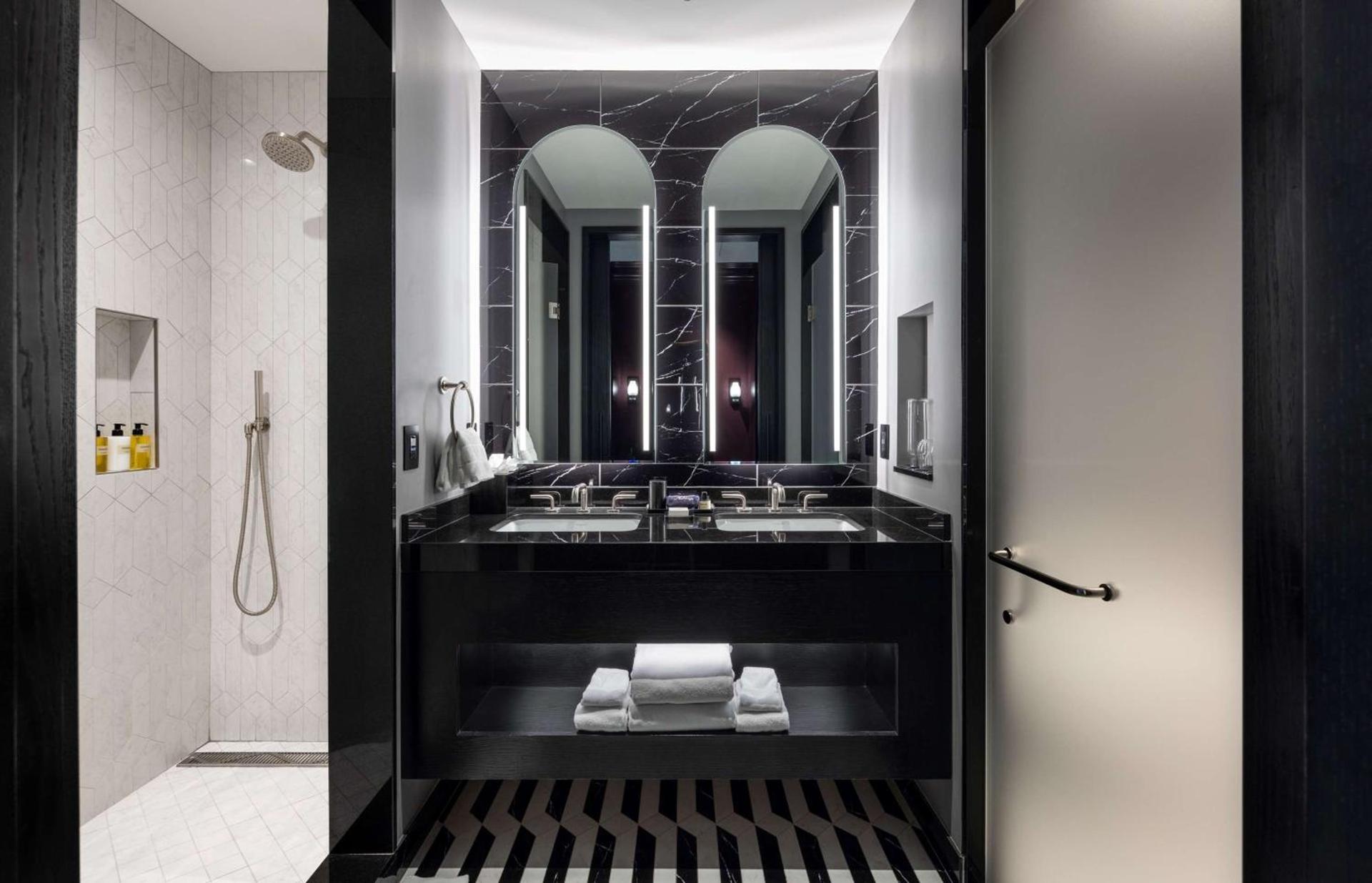 Daxton Hotel Birmingham, Curio Collection by Hilton photo 7