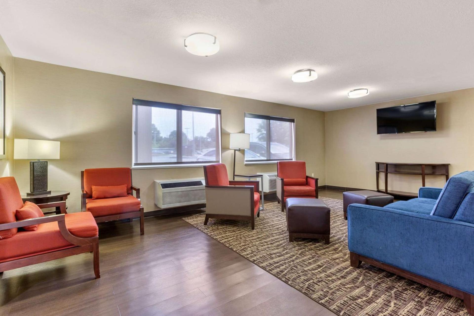 Wingate by Wyndham Los Alamos photo 2
