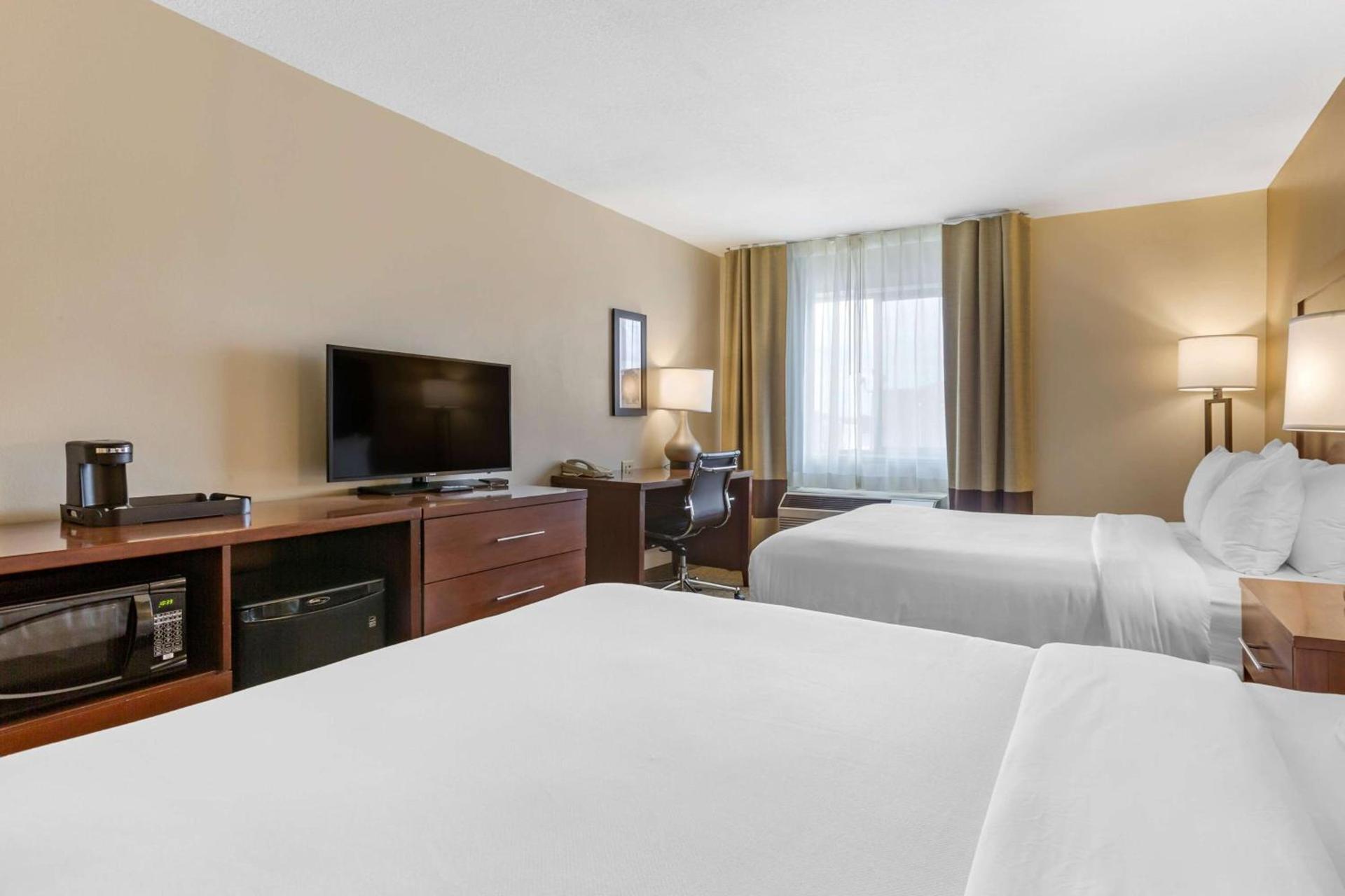 Wingate by Wyndham Los Alamos photo 11