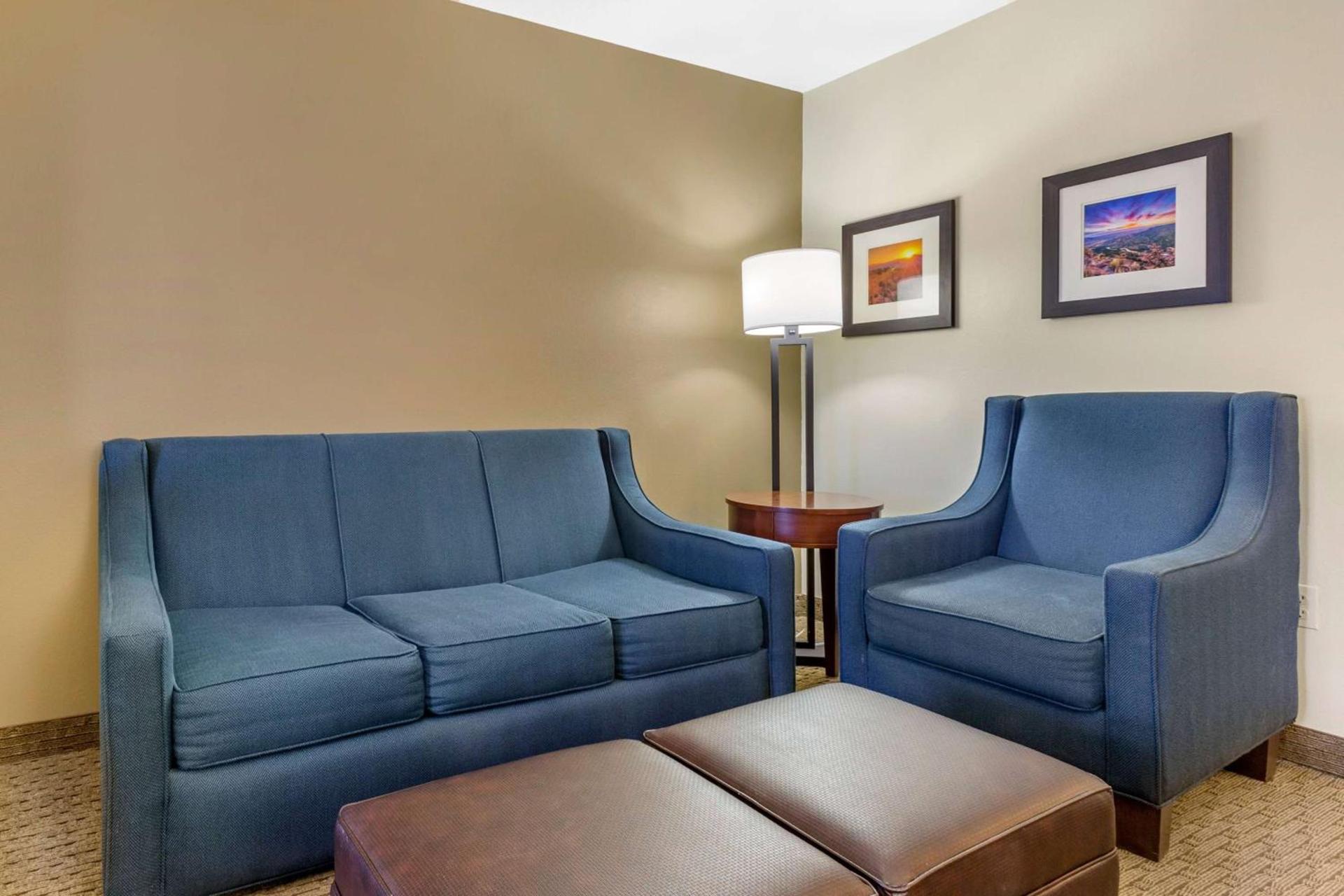 Wingate by Wyndham Los Alamos photo 10