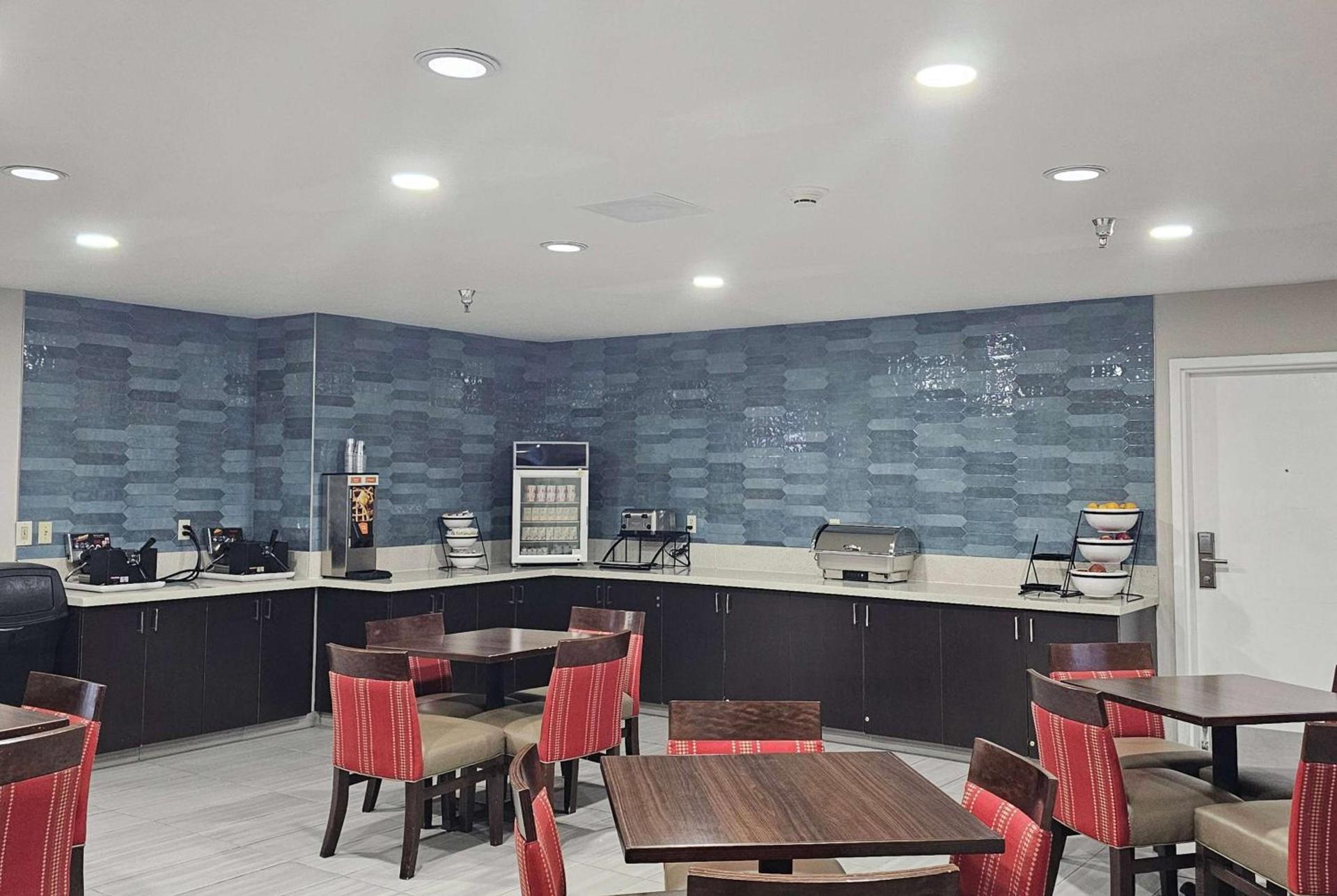 Wingate by Wyndham Los Alamos photo 17