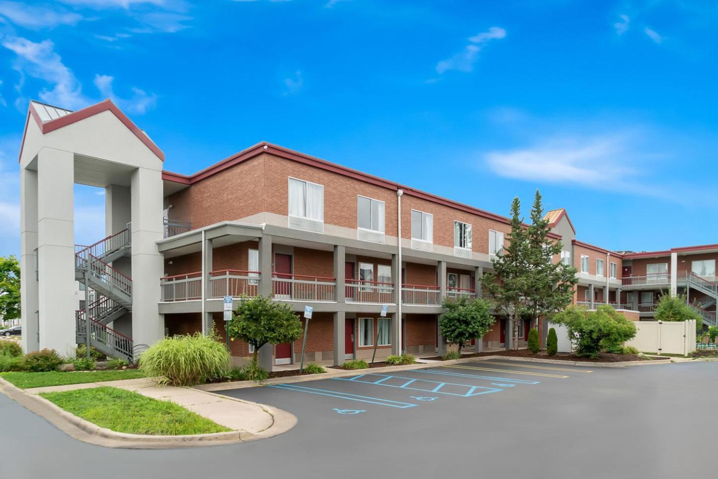 Red Roof Inn Auburn Hills photo 4