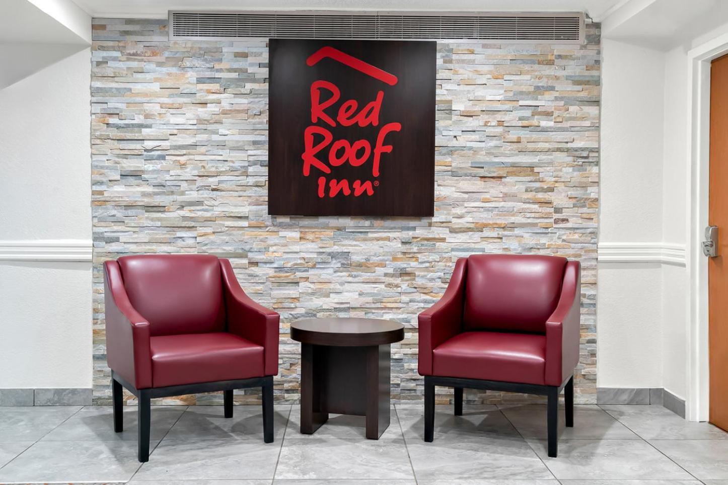 Red Roof Inn Auburn Hills photo 12