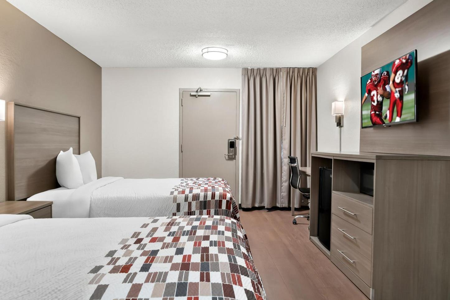 Red Roof Inn Auburn Hills photo 43