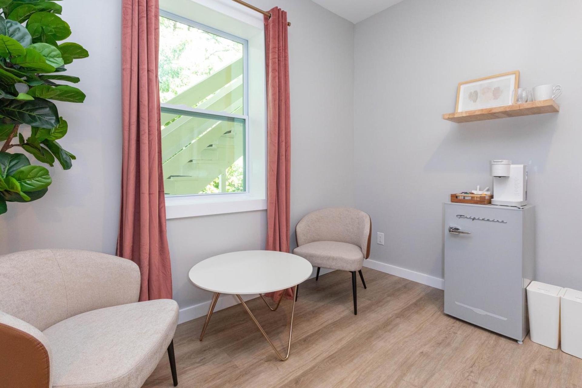Dogwood Boutique Motel photo 41