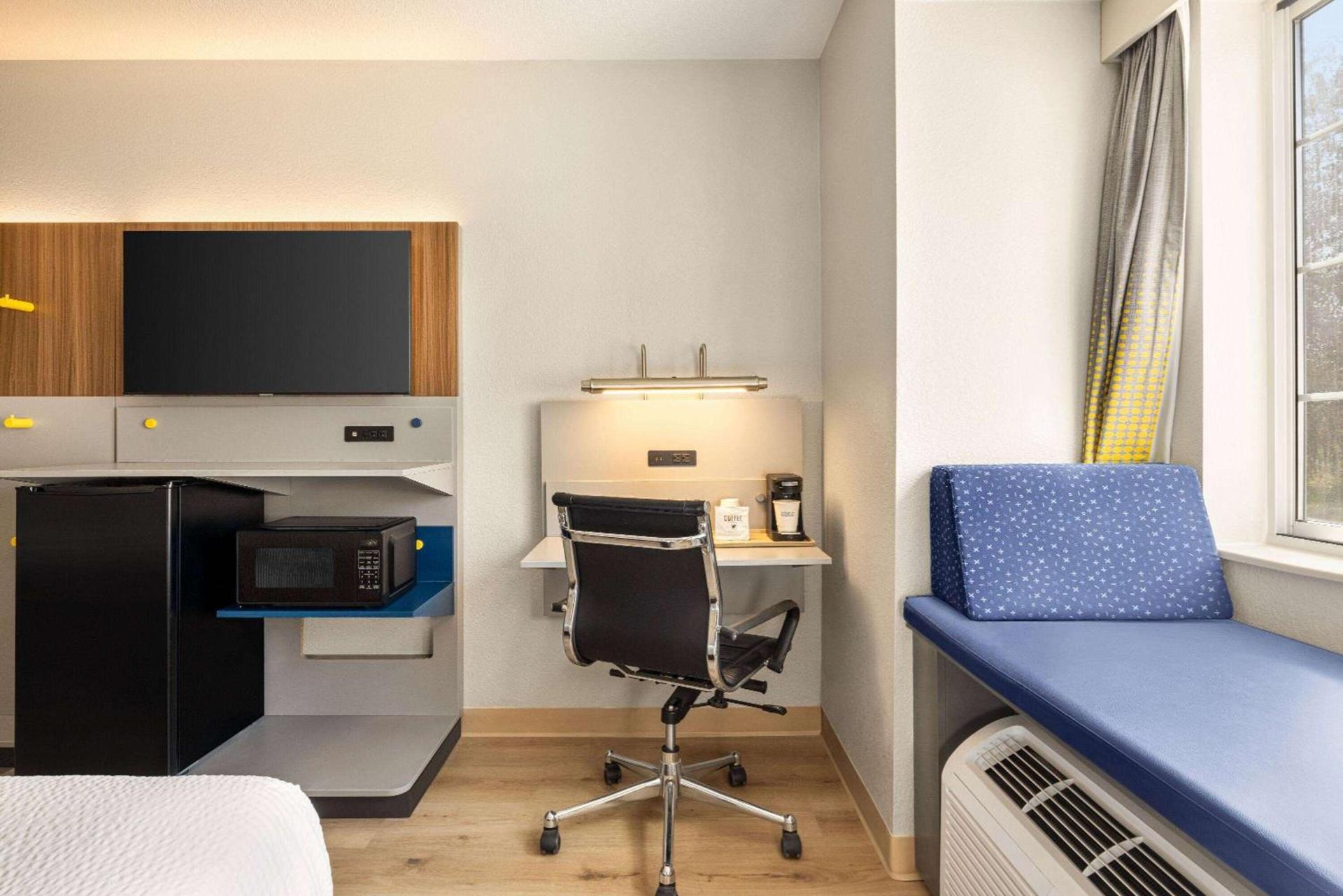 Microtel Inn & Suites by Wyndham New Ulm photo 18