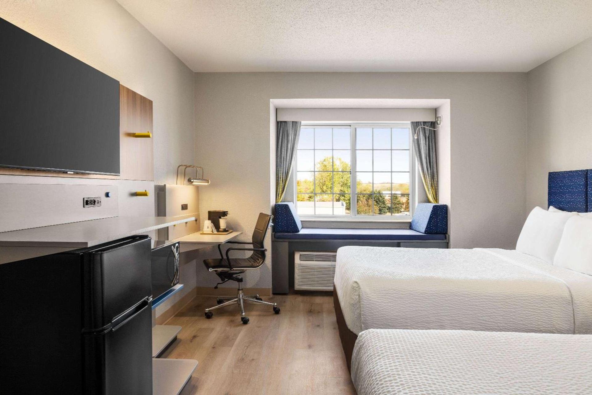 Microtel Inn & Suites by Wyndham New Ulm photo 19