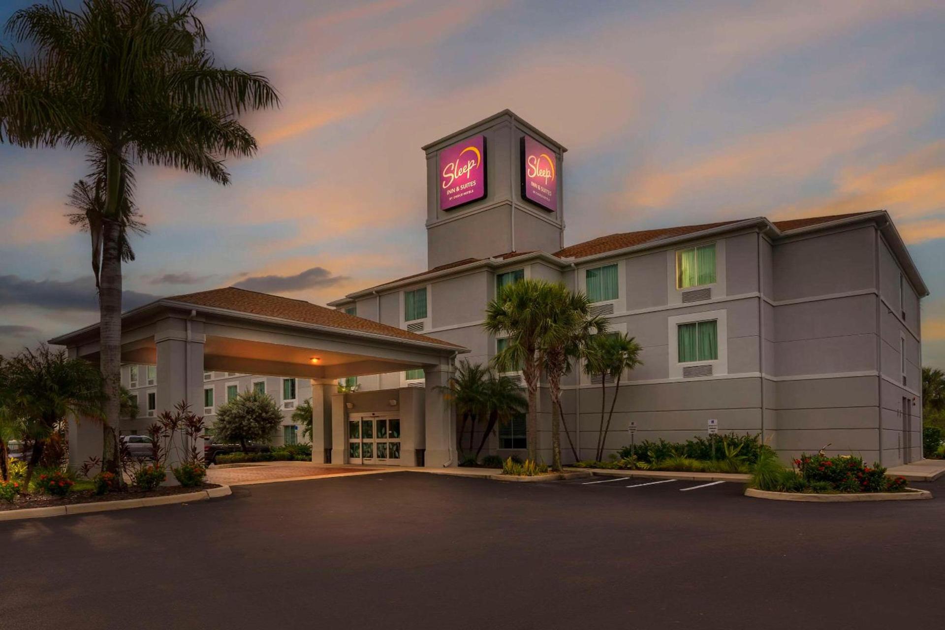 Sleep Inn & Suites Port Charlotte-Punta Gorda photo 2