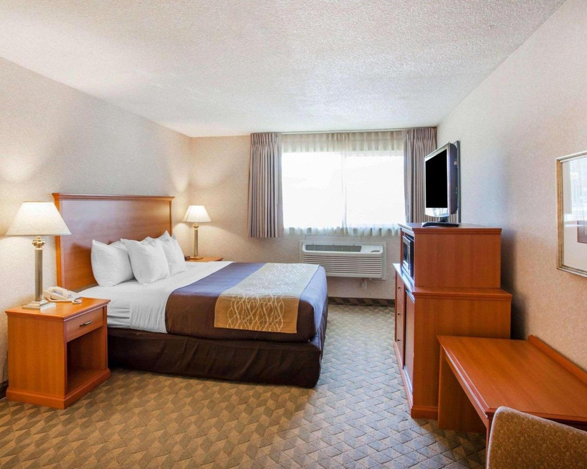 Quality Inn Kirkland photo 40