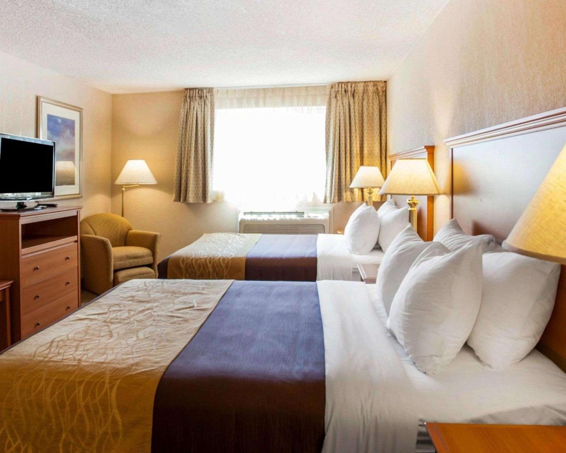 Quality Inn Kirkland photo 30