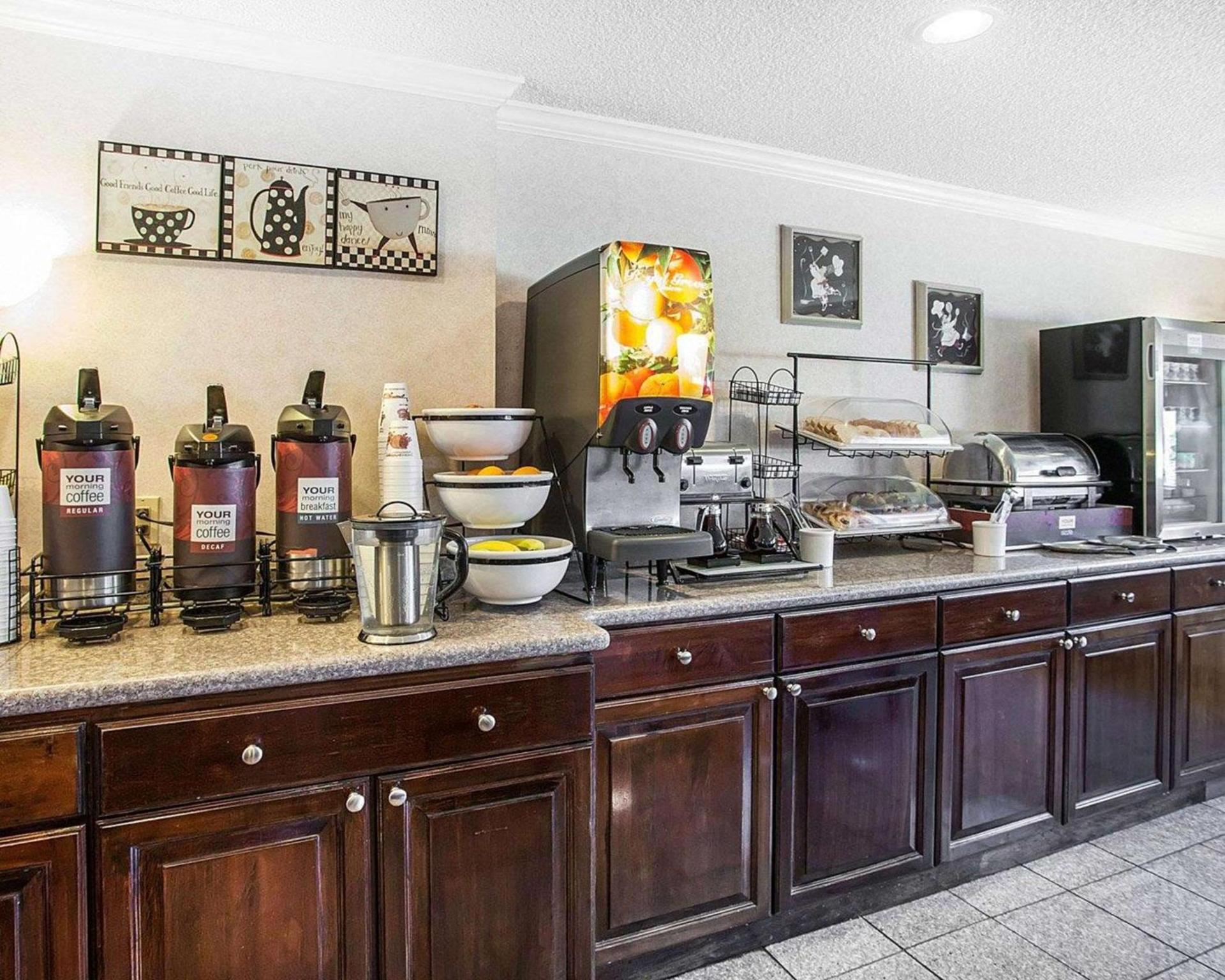 Quality Inn Kirkland photo 27