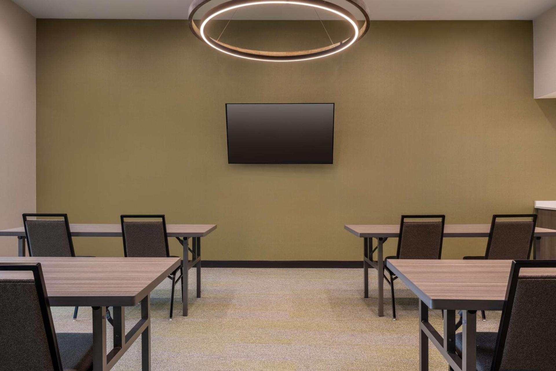 Home2 Suites By Hilton Ankeny photo 51