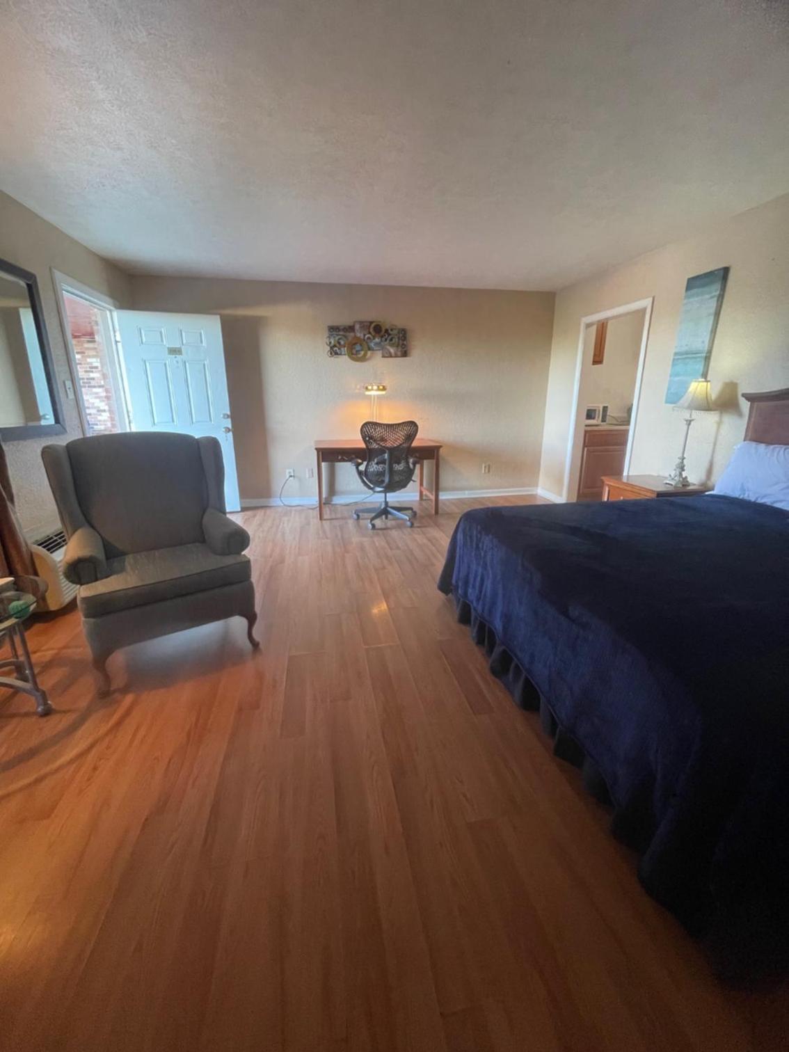 ANS INN & SUITES photo 37