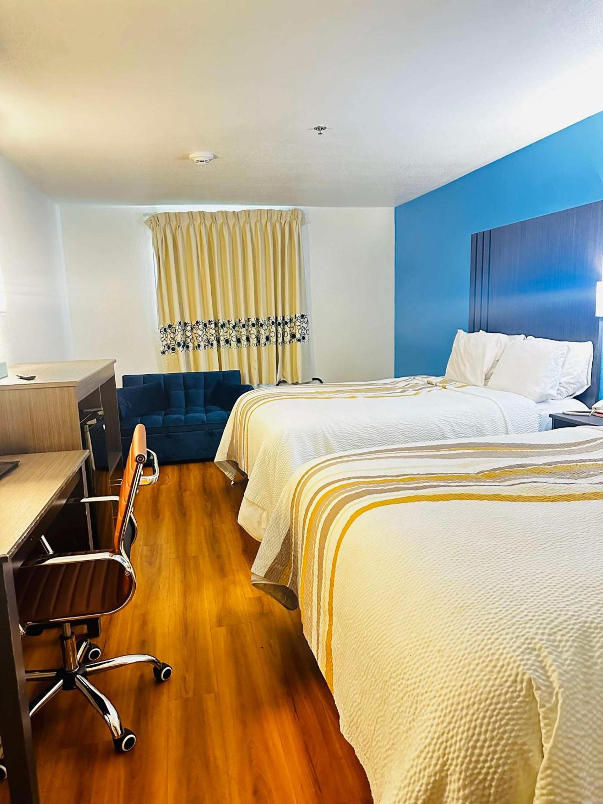 SureStay Plus Hotel by Best Western Niagara Falls East photo 2